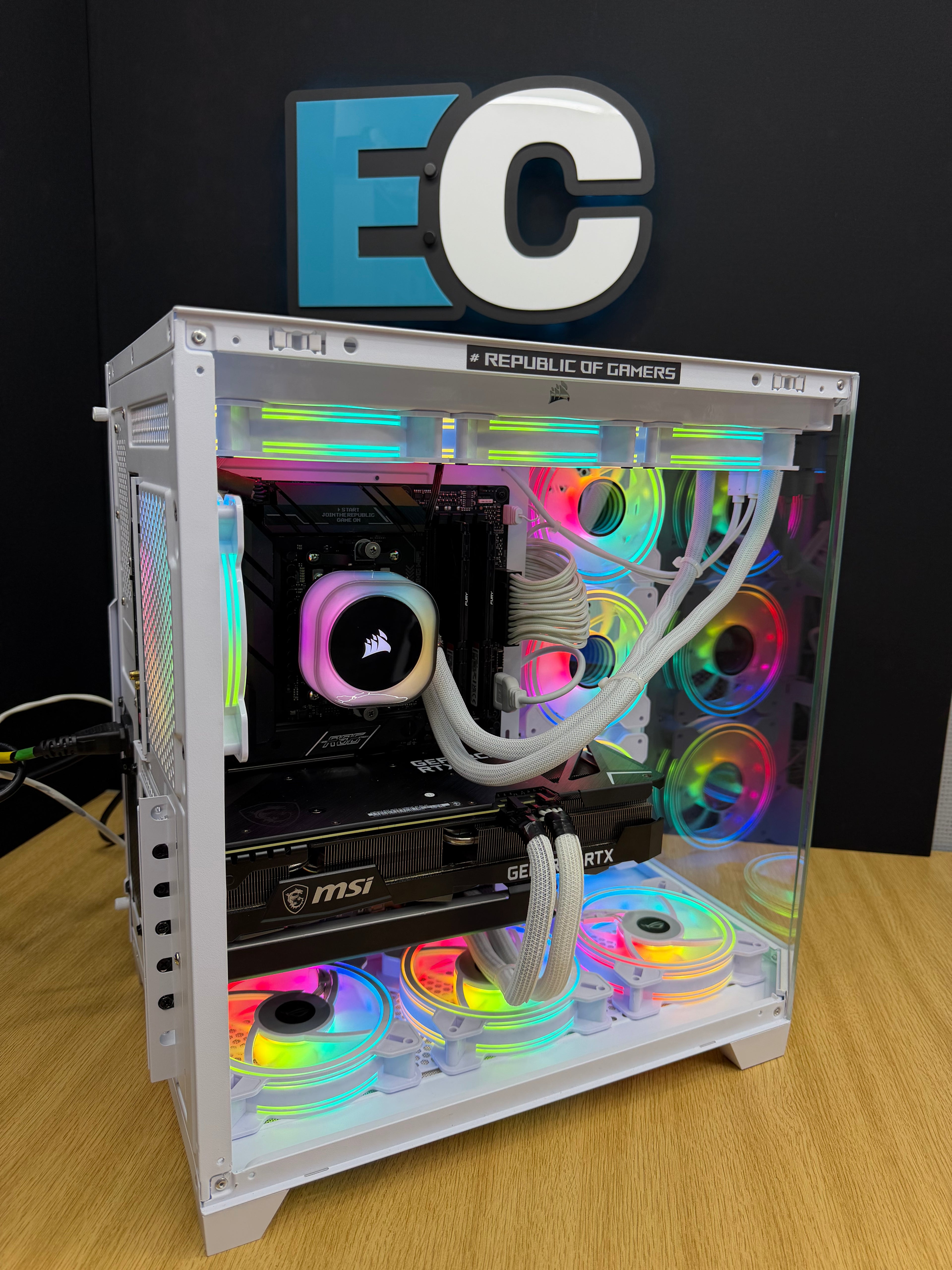 GAMING PC RYZEN 7 7800X3D RTX 3070Ti 8GB