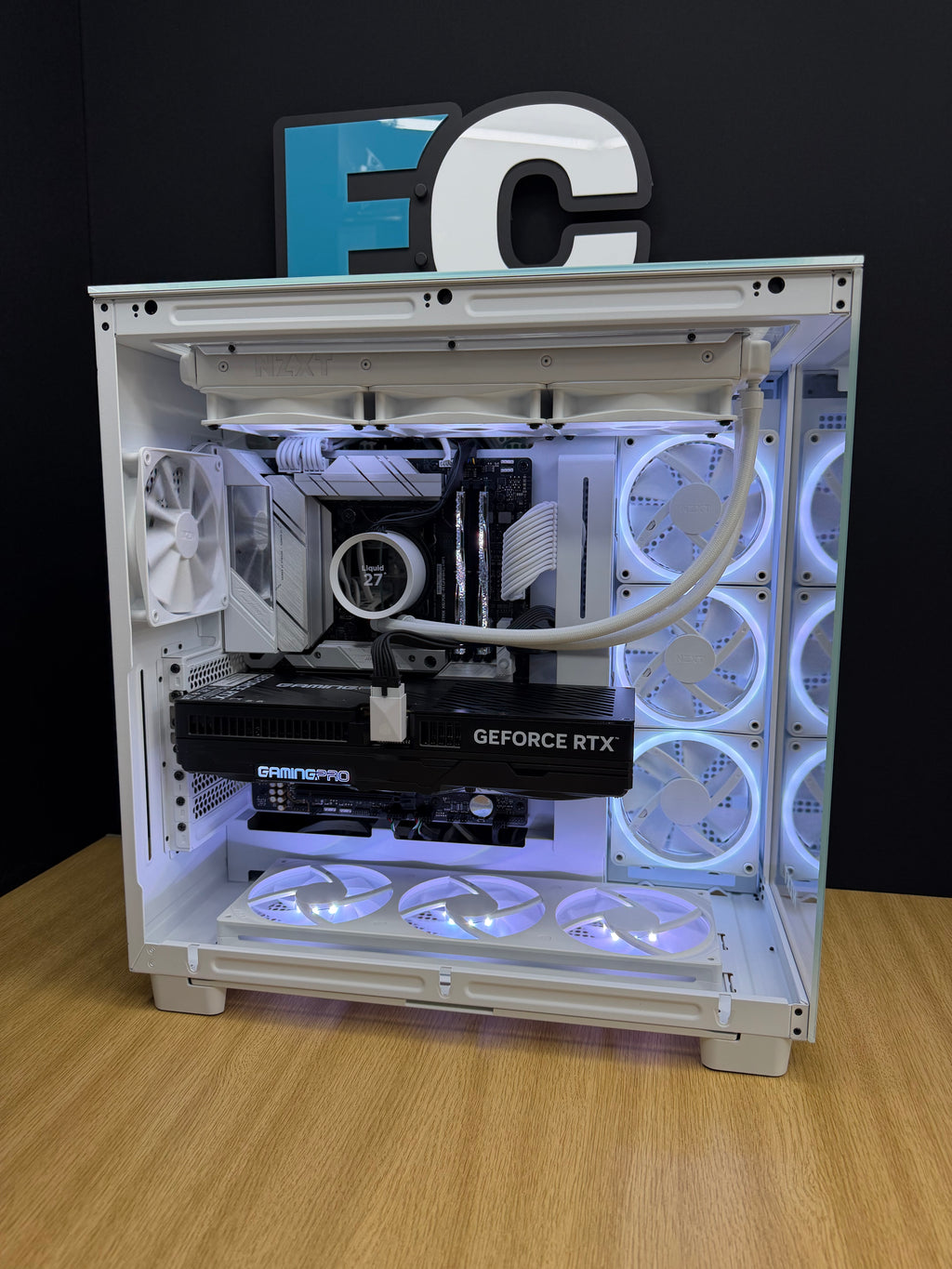 GAMING PC RYZEN 7 9800X3D RTX 5080 16GB